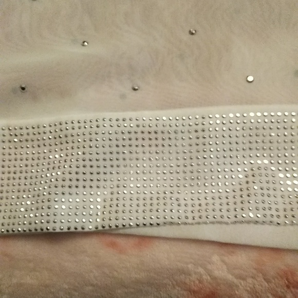 Grayse Silver Studded Top - Picture 6 of 10